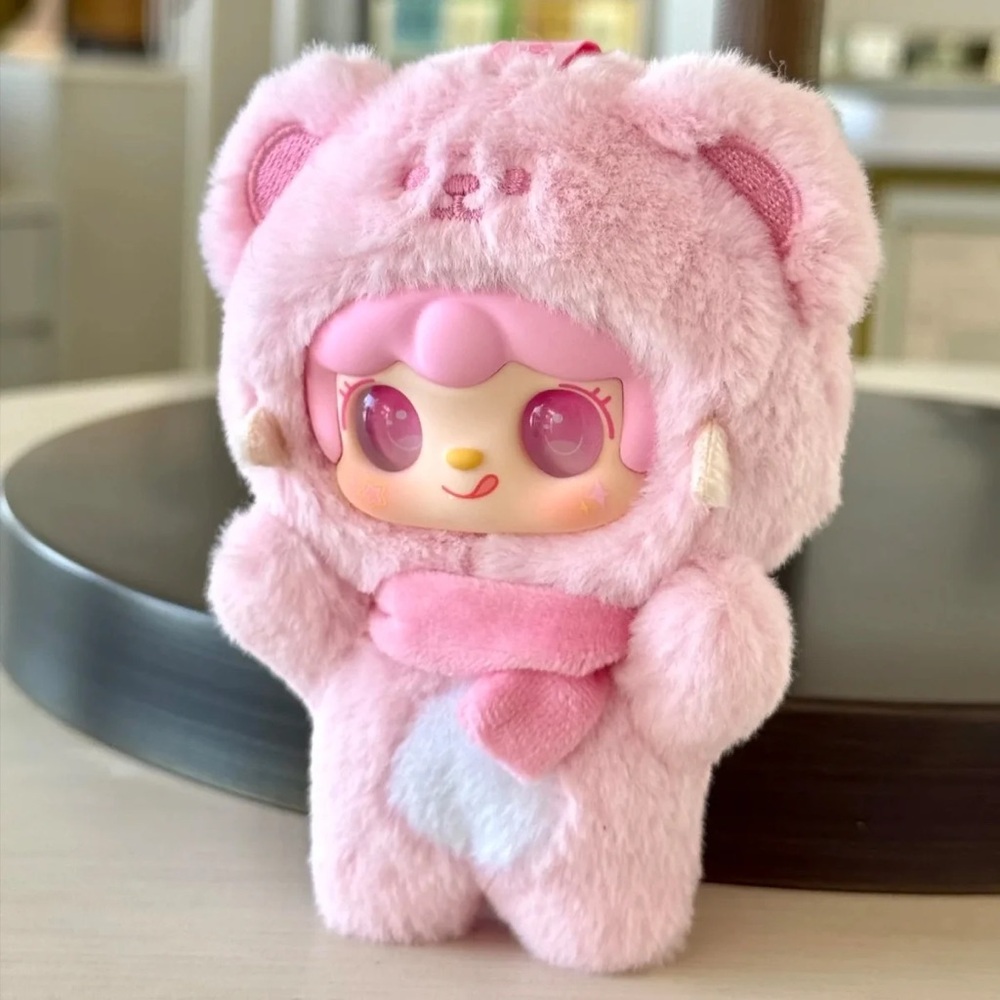 Yooki V4 Take A Bite of Bear Plush Pendant Strawberry Bear